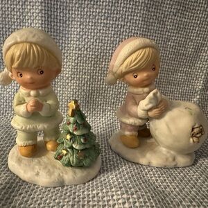 Homco Holiday Figurine Set with Green and Pink Accents